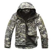 Load image into Gallery viewer, Lurker Shark Skin Softshell Military Tactical Jacket Men Waterproof Coat Camouflage Hooded Jacket Army Camo Windbreakers